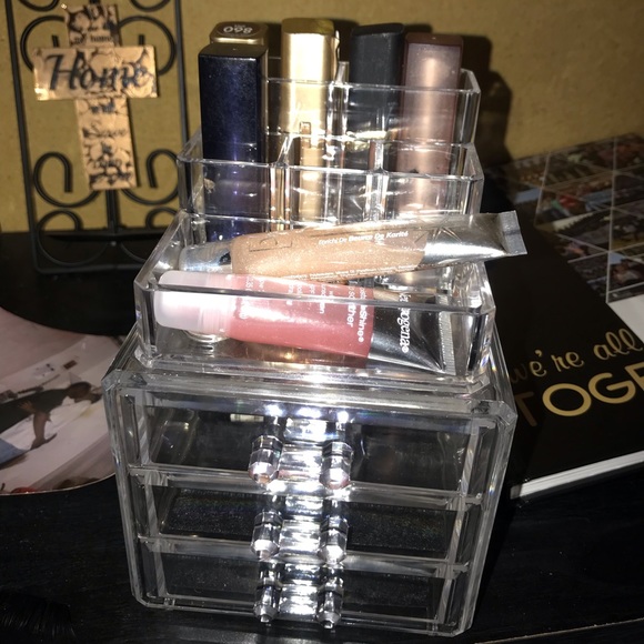 MakeUp Kit - Picture 3 of 3